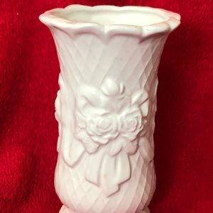 Very rare milk glazed vase